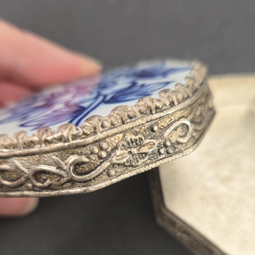 Vintage Silver Plated Ceramic Inlay Blue Floral Mirror Trinket Cosmetic Box - Picture 4 of 11